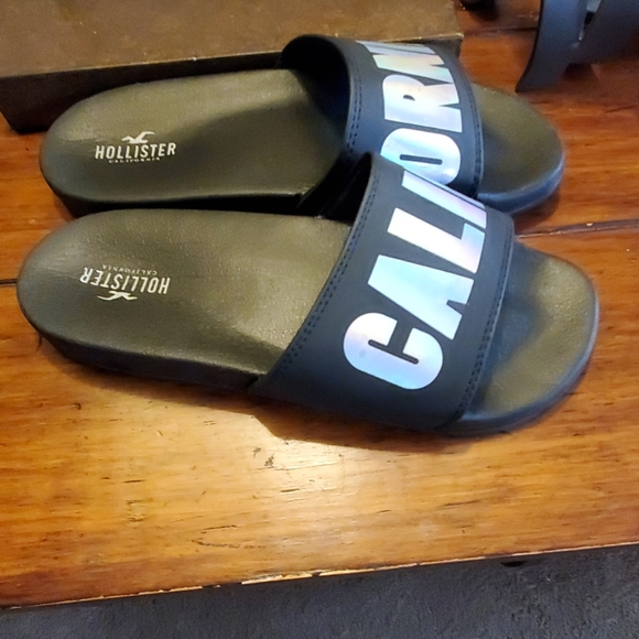 Hollister Sandals - Picture 2 of 4